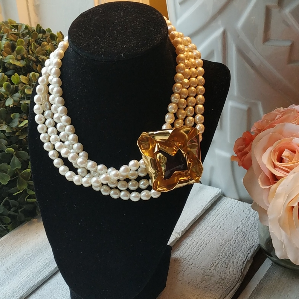 Pearl Choker Necklace